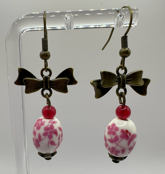 1004 - Simple Budget Red Dangling Earrings